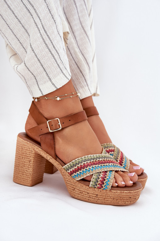 Dámske sandále na podpätku S vrkočom Do Paskach Zazoo 40460 Hnedá farba Dámske sandále na podpätku S vrkočom Do Paskach Zazoo 40460 Hnedá farba