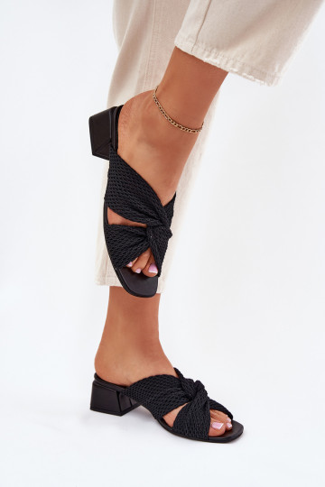 Dámske papuče Zapnuté Klocku Máciejka 06955-01 čierna