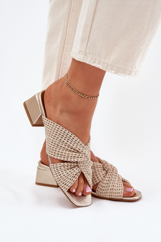 Dámske papuče Zapnuté Klocku Máciejka 06955-25 béžová-zlatej farby Dámske papuče Zapnuté Klocku Máciejka 06955-25 béžová-zlatej farby