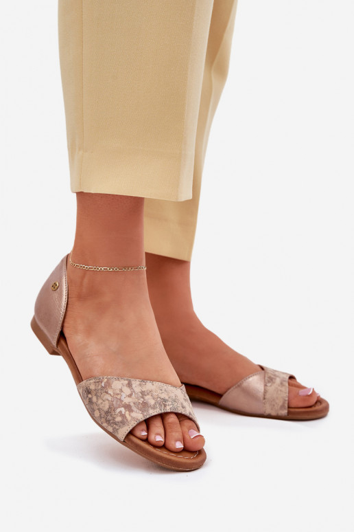 Dámske sandále Dámske so širokými podpätkami Máciejka 06947-25 zlatej farby Dámske sandále Dámske so širokými podpätkami Máciejka 06947-25 zlatej farby