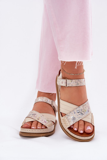 Dámske sandále Dámske s platformou Máciejka L7064-37 slonovina