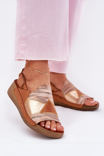 Dámske sandále Dámske Zapnuté INedge S vrkočom Máciejka L7067-29 Hnedá farba 2