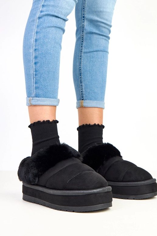 Čierne krátke zateplené snehové... Čierne krátke zateplené snehové...