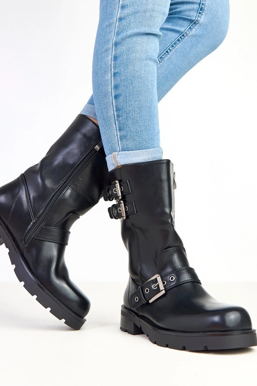 Čierne čižmy na platforme s... Čierne čižmy na platforme s...