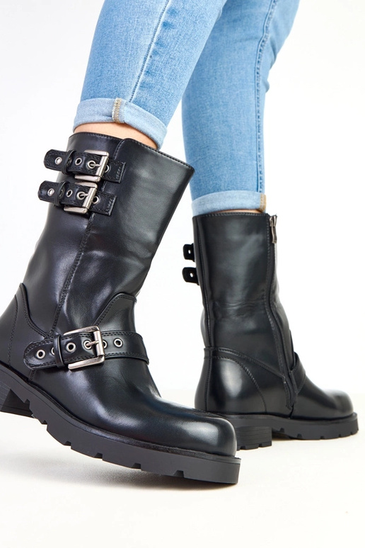 Čierne čižmy na platforme s... Čierne čižmy na platforme s...