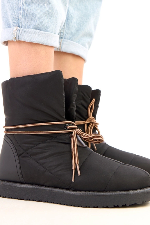 Čierne dámske snehule s dekoratívnou...