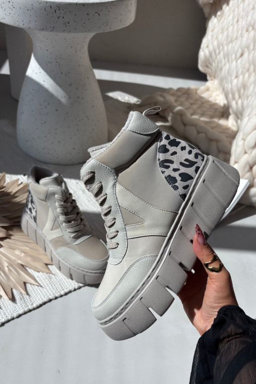 Pieskové kožené dámske teplé čižmy s platformou Vinceza 66838