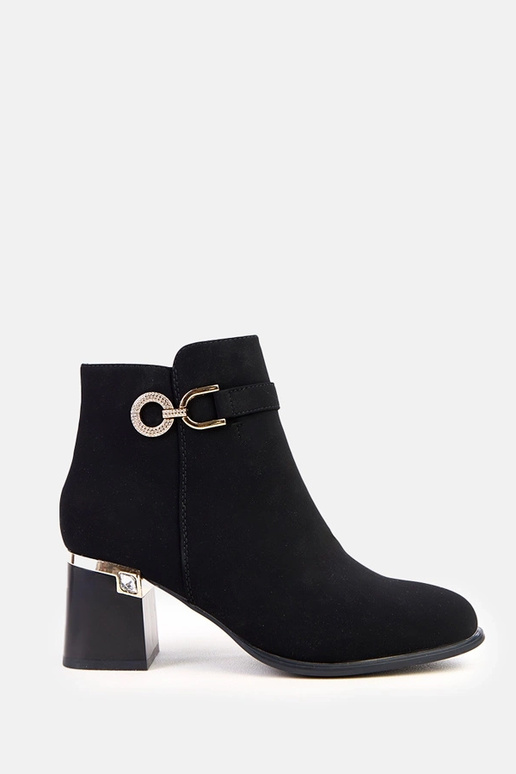 Čierne elegantné čižmy s matným...