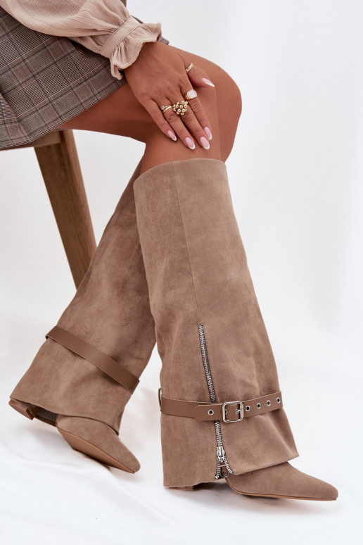 Dámske vysoké čižmy nazúvacie s podpätkami, s dekorovanými podpätkami pieskovej farby Jolivine