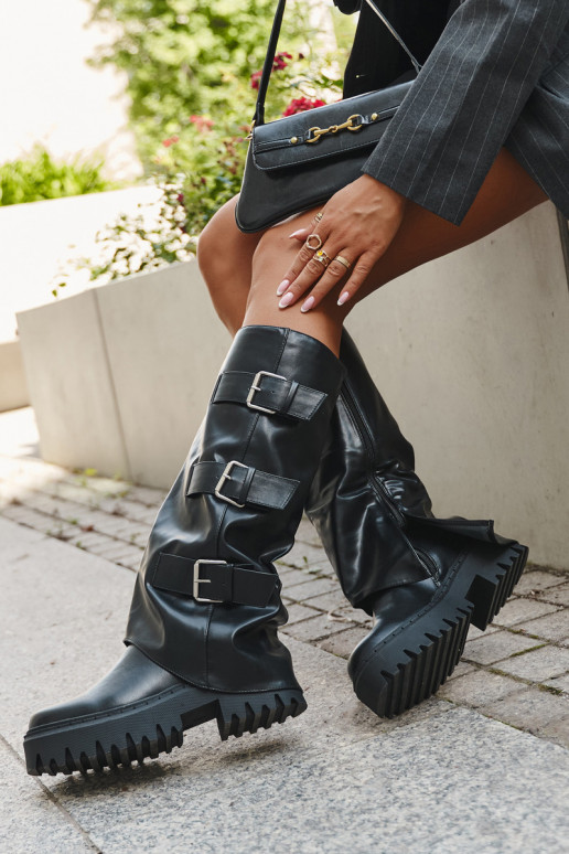 Pašiltiné dámske vysoké čižmy s striebornými sponami v čiernej farbe "Isavine"