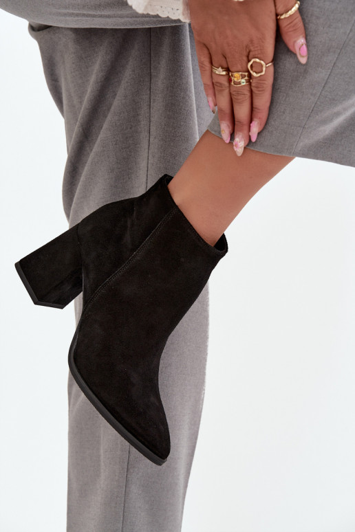 ČižmyZapnutéturalnego zo semišuu Obcas Słupek zahriať sa čierna Zazoo 3128