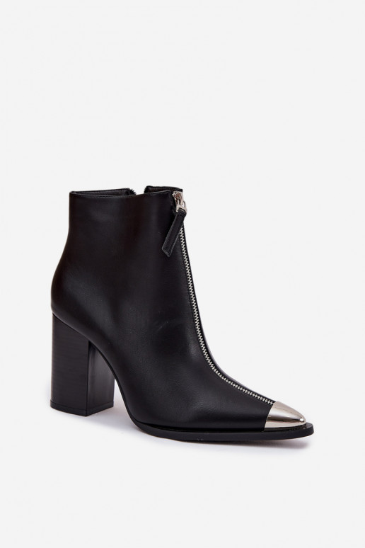 Dámske čižmy s dekoratívnymi zipsami v čiernej farbe "Niviane"