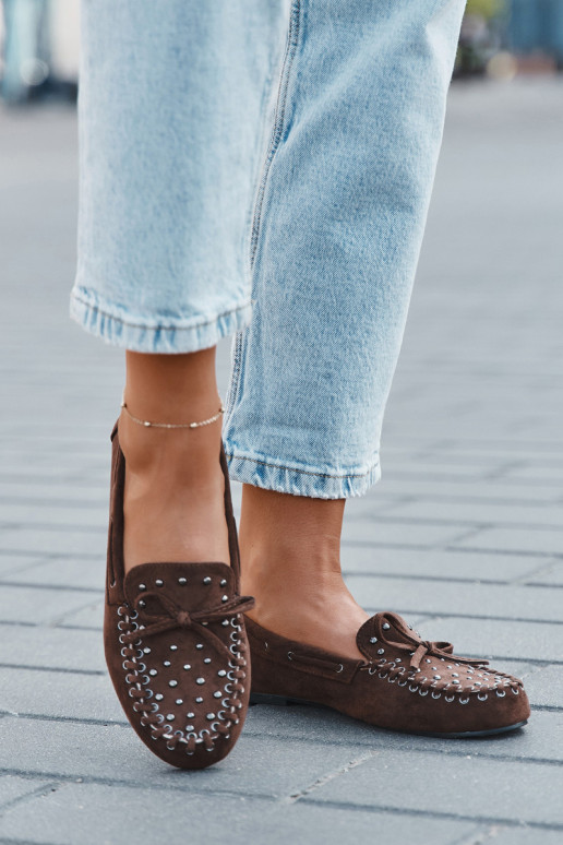 Dekorované dámske mokasíny z eko semišu v hnedej farbe "Prissine"