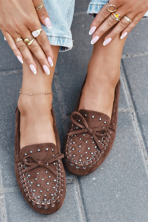 Dekorované dámske mokasíny z eko semišu v hnedej farbe "Prissine"