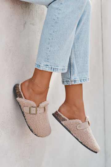 Dámske papuče s kožušinkou „Typu Baranek" pieskovej farby „Lorivine"