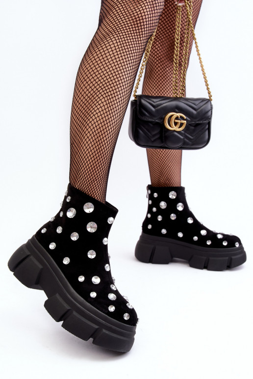 zo semišu zahriať sa Čižmy so svietiacimi otvormi D&A MR52-205 čierna