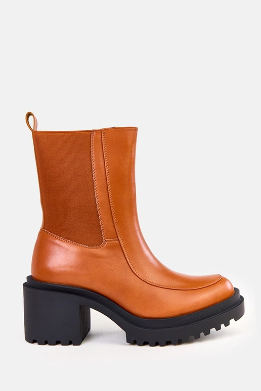 Hnedé kotníkové čižmy na podpätku s...