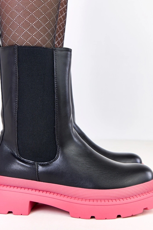 Čierne kotníkové čižmy s ružovou...