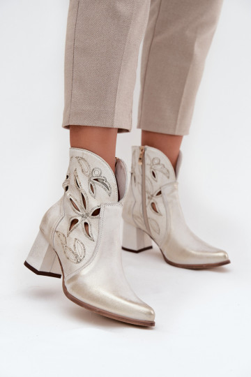 Kožené s prvkami prelamovania Dámske čižmy Zazoo 3647 zlatej farby Przecierany