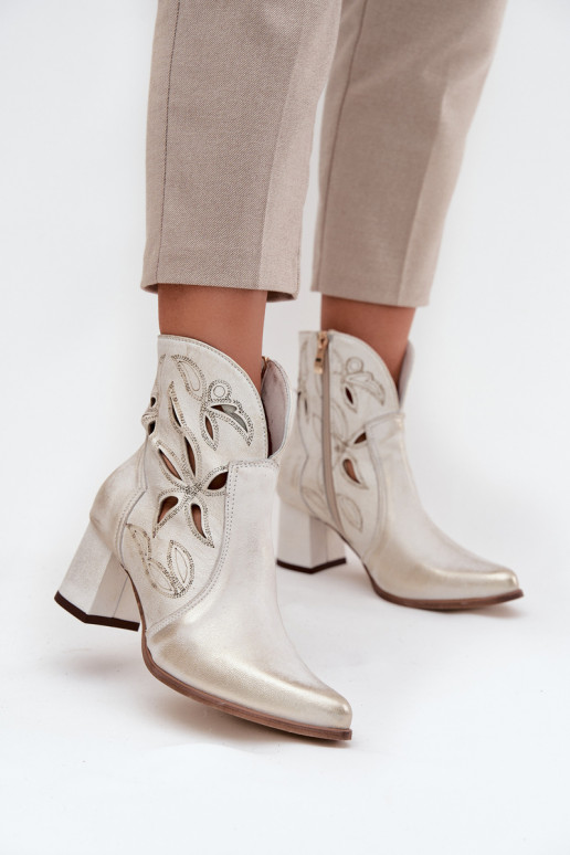 Kožené s prvkami prelamovania Dámske čižmy Zazoo 3647 zlatej farby Przecierany