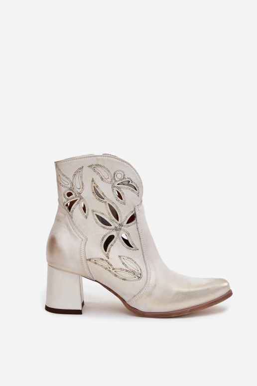 Kožené s prvkami prelamovania Dámske čižmy Zazoo 3647 zlatej farby Przecierany