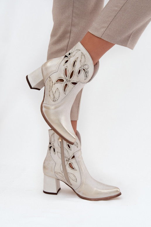 Kožené s prvkami prelamovania Dámske čižmy Zazoo 3647 zlatej farby Przecierany