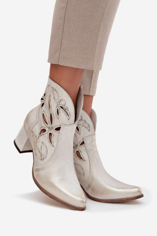 Kožené s prvkami prelamovania Dámske čižmy Zazoo 3647 zlatej farby Przecierany