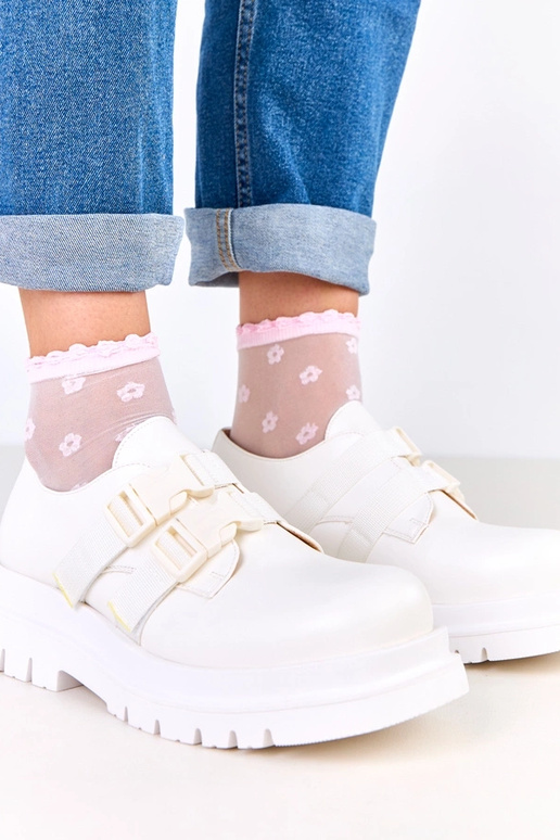 Biele dámske poltopánky na platforme...