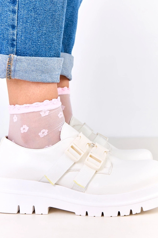 Biele dámske poltopánky na platforme...