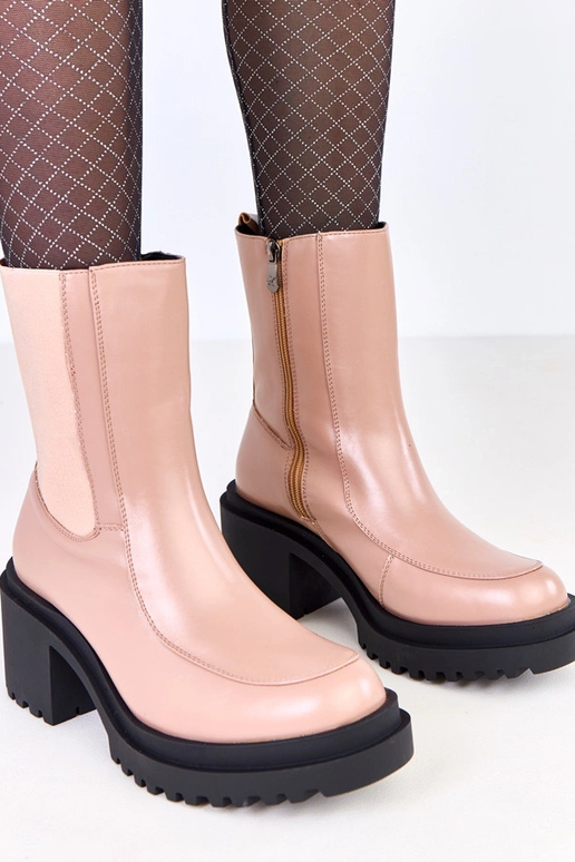 Pieskové čižmy na podpätku s...