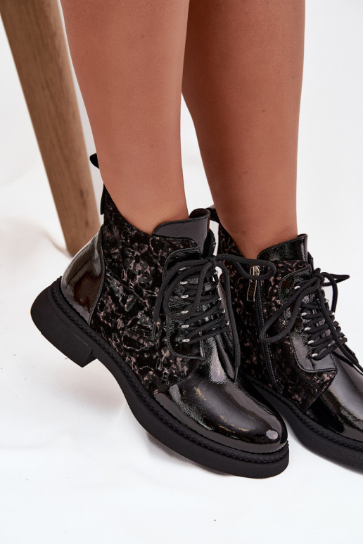 s lakovým efektom Dámske čižmy zahriať sa D&A CR52-613 čierna