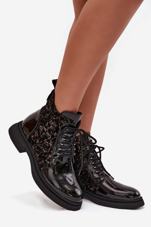 s lakovým efektom Dámske čižmy zahriať sa D&A CR52-613 čierna