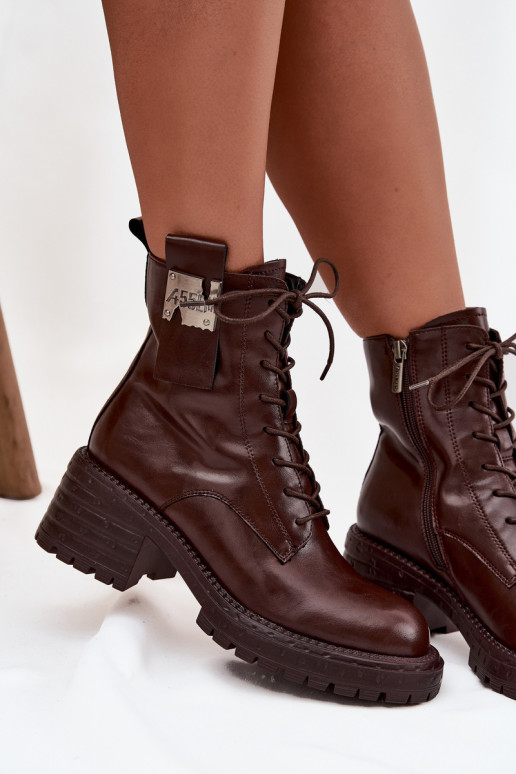 Kožené Pracovné členkové topánky Dámske Zapnuté Klocku S Ornatem Detalem Artiker 57C0213 Hnedá farba