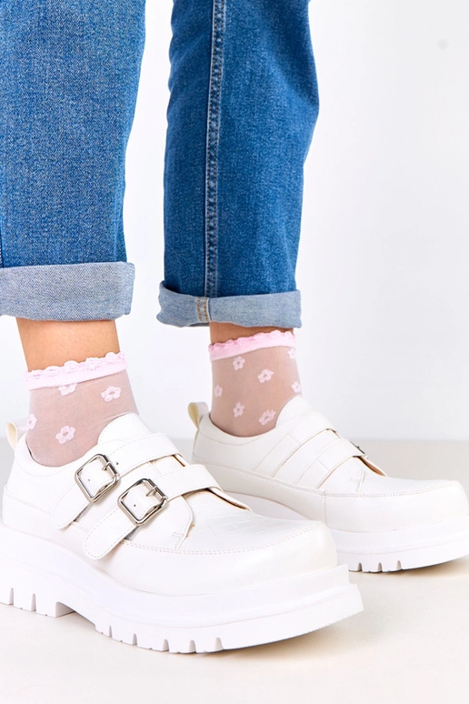 Biele poltopánky na masívnej podošve,...