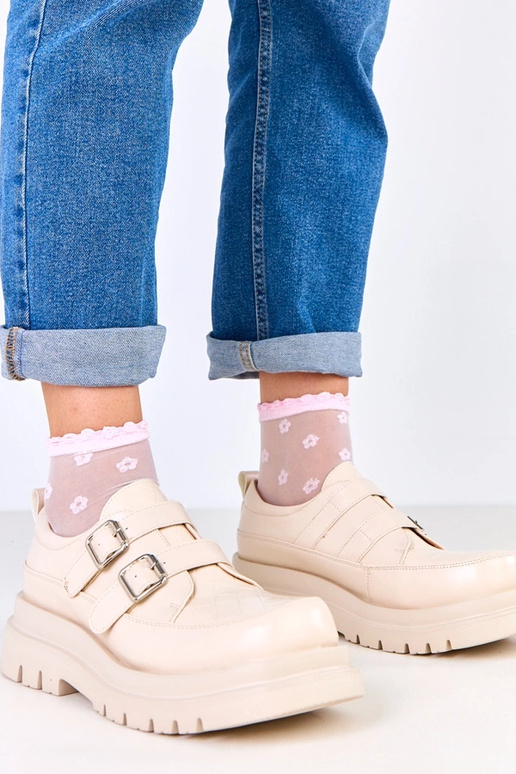 Pieskové poltopánky na masívnej...