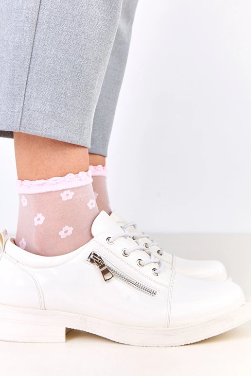 Biele lakované dámske poltopánky,...