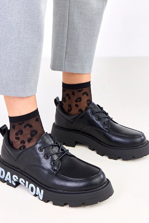 Čierne dámske poltopánky s vzorom na...