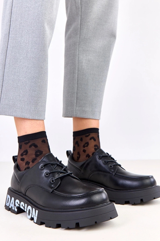 Čierne dámske poltopánky s vzorom na...