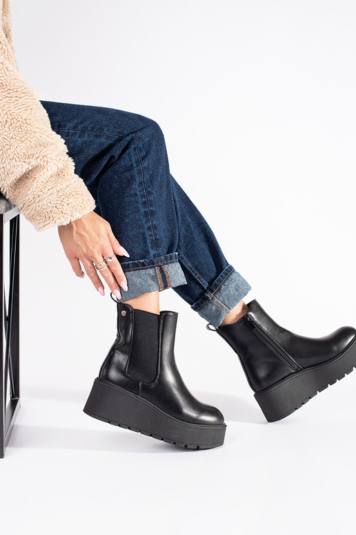 čierna Dámske čižmy na kline