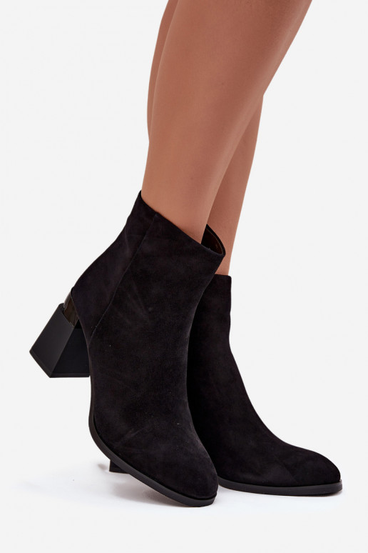 Dámske čižmyZapnutéturalnego zo semišuu s podpätkami zahriať sa D&A CR52-718 čierna