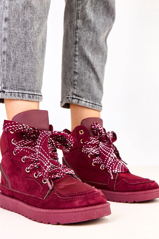 Čerešňové vysoké športové topánky so...