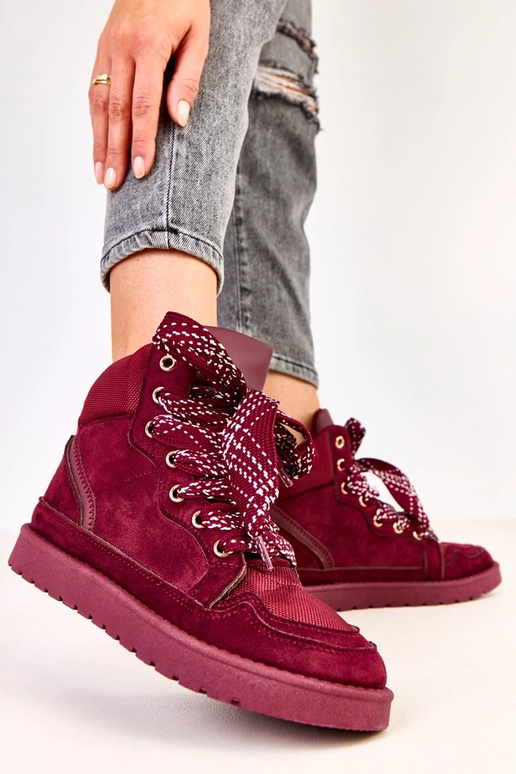 Čerešňové vysoké športové topánky so...