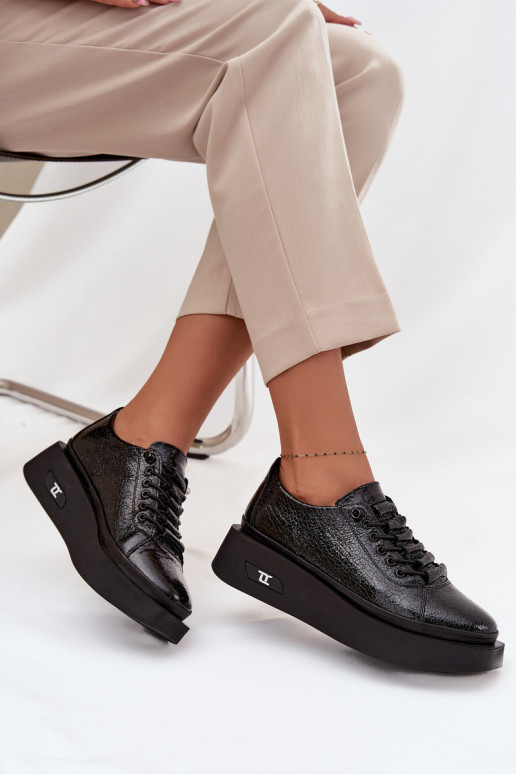 Lakovane prírodné kožené dámske poltopánky s platformou Artiker 57C2041, čierne