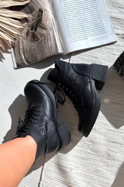 Dámske členkové čižmy z prírodnej kože s chlpatými detailmi, zateplené, Vinceza 39950 čierne