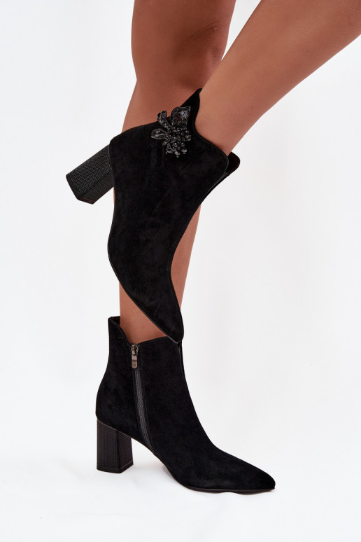 zo semišu Dámske čižmy s ozdobami D&A CR52-686 čierna
