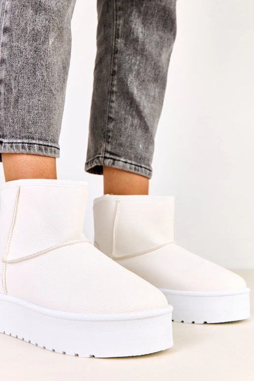 Biele nízke snehové topánky s...