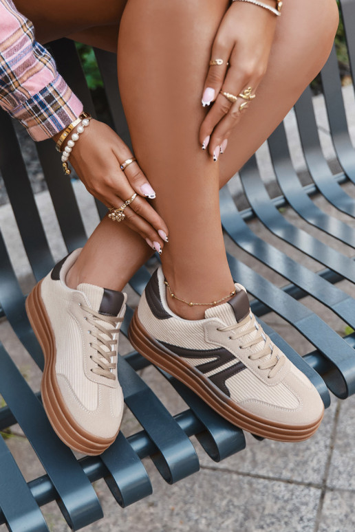 Dámske zamatové športové topánky na platforme, farba piesková Corynelle