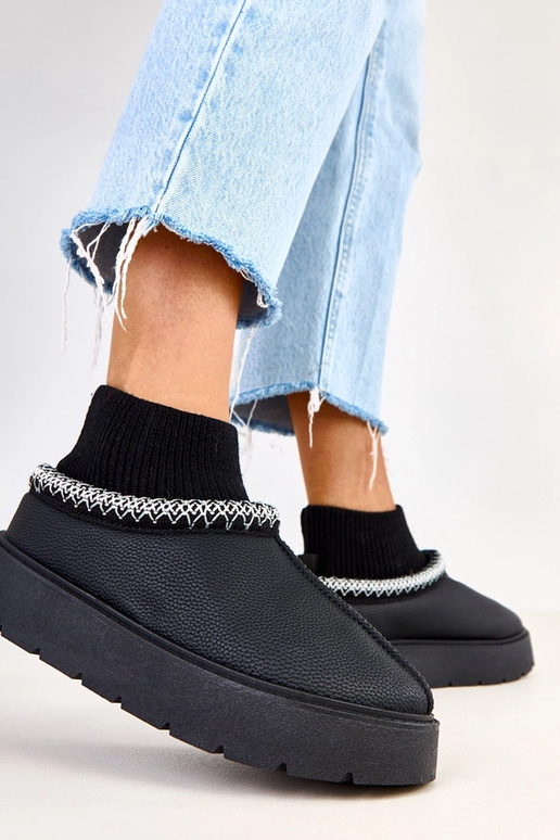 Čierne snehové topánky s tvarovaným...