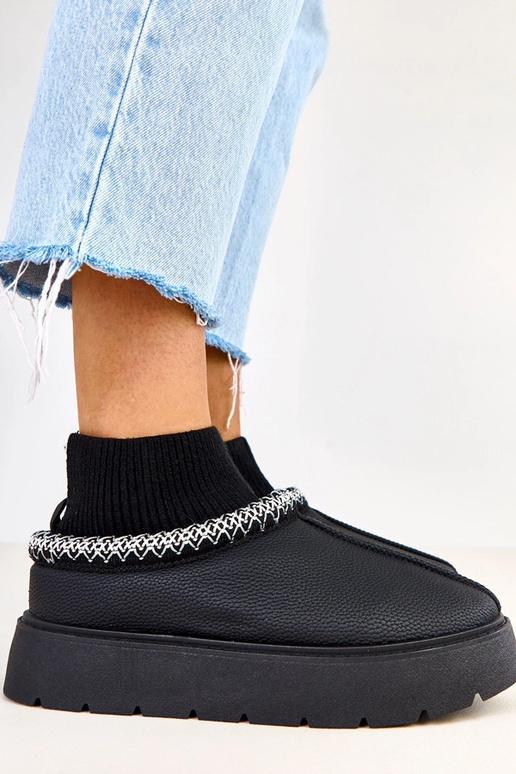 Čierne snehové topánky s tvarovaným...