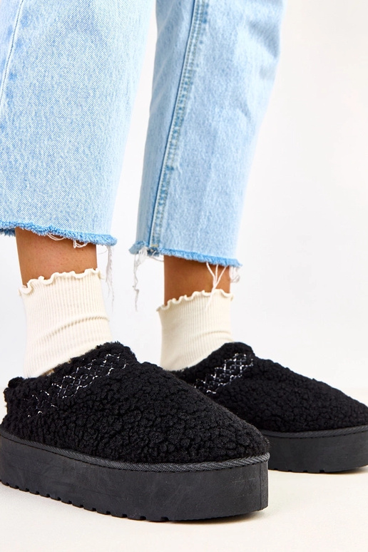 Čierne nízke snehové topánky na...